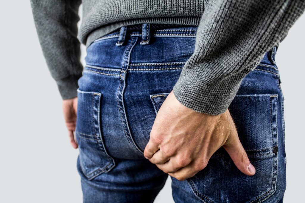 hemorrhoids 2790200 1920
